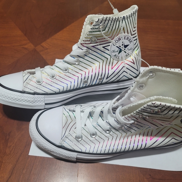 Converse - Picture 4 of 5